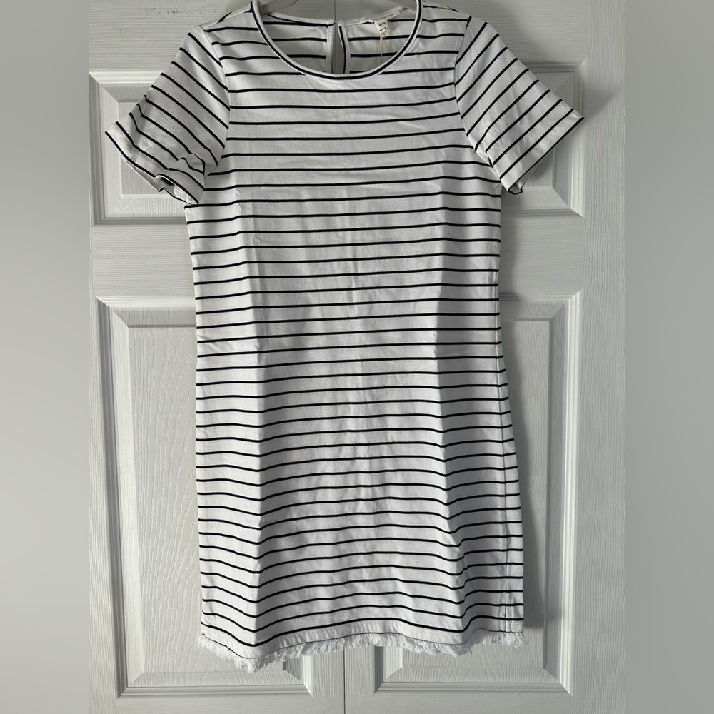 NWT Navy Striped Short Summer Dress